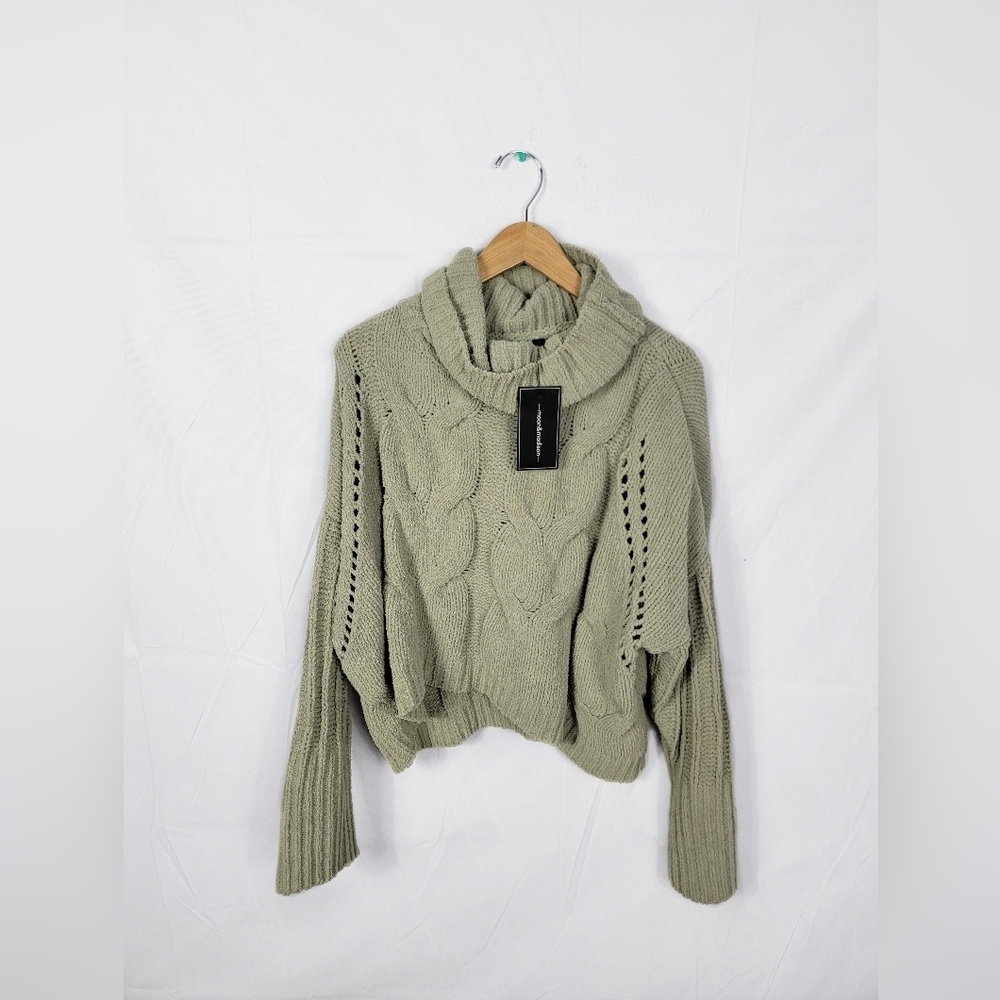 Women's NWT Cozy Knit Cowl Neck Sweater